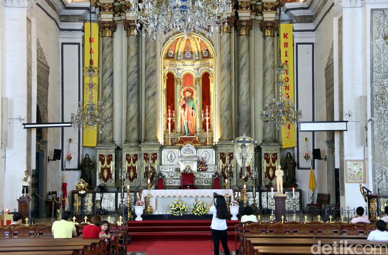 Melihat Gereja Tua San Agustin di Manila Jalan-jalan ke Filipina jangan lupa mendatangi gereja renta San Agustin di kawasan kota tua, Intramuros, Manila. Gereja ini dinobatkan selaku warisan budaya dunia oleh UNESCO.