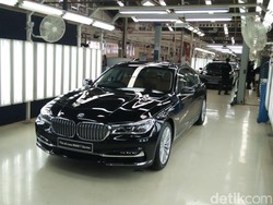 Profil Sedan Termewah BMW Rakitan Sunter
