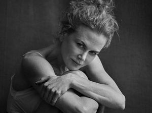 15 Selebriti Berkumpul Tanpa Makeup untuk Pemotretan Kalender 2017