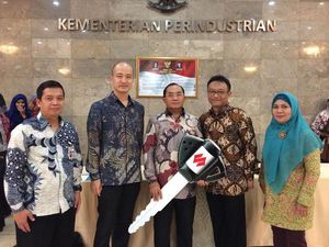 Suzuki Sumbang Ertiga ke Institusi Pendidikan Binaan Kemenperin