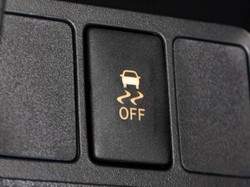 Stability Control Jadi Fitur Wajib di Malaysia