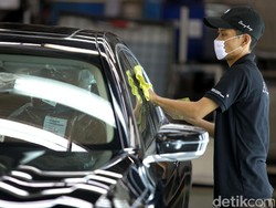 BMW Harus Relakan Takhta Direbut Mercy