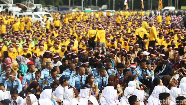 Ini Foto-foto Meriahnya Apel Nusantara Bersatu di Monas