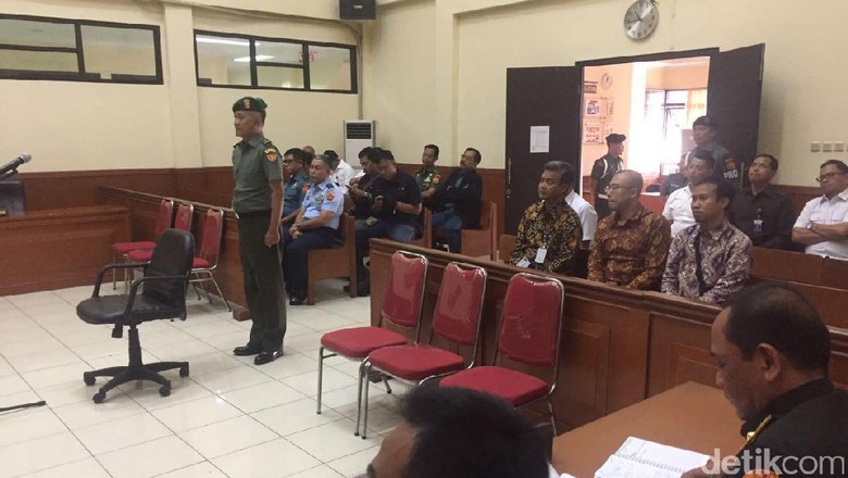 3 Terdakwa Korupsi yang Divonis Seumur Hidup: Adrian, Akil dan Brigjen Teddy