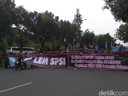 Ada Demo di Sekitar Istana, Lalu Lintas Dialihkan