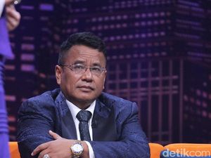 Hotman Paris-Maybank Ungkap Ortu Winda Earl dan Kacab Cipulir Sudah Kenal Lama Hotman Paris-Maybank Ungkap Ortu Winda Earl dan Kacab Cipulir Sudah Kenal Lama
