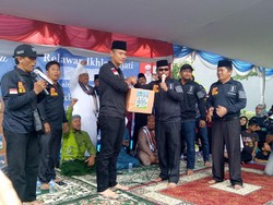 Beri Modal Kampanye ke Agus Yudhoyono, Warga Jatinegara: Biar Tidak Korupsi