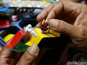 Kreativitas Tangan Berbuah Penghasilan