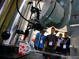 Robot Bisa Gantikan Manusia, Bagaimana Dampak ke Ekonomi RI?