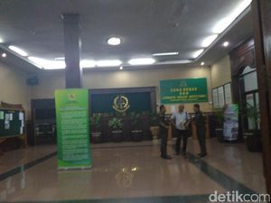 Kejati Jabar Tangkap Seorang Oknum Jaksa yang Diduga Lakukan Pemerasan Kejati Jabar Tangkap Seorang Oknum Jaksa yang Diduga Lakukan Pemerasan