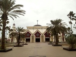 Duo Penyanyi Dangdut Fasilitasi Massa 2 Desember di Masjid At-Tiin