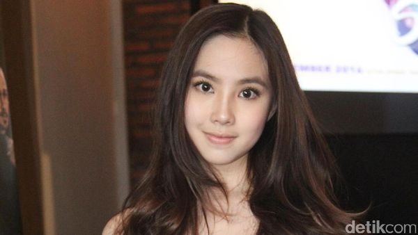 Agatha Chelsea Makin Cantik Saja