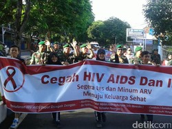 Masyarakat dan TNI di Banyuwangi Deklarasikan Gerakan Berani Cegah HIV