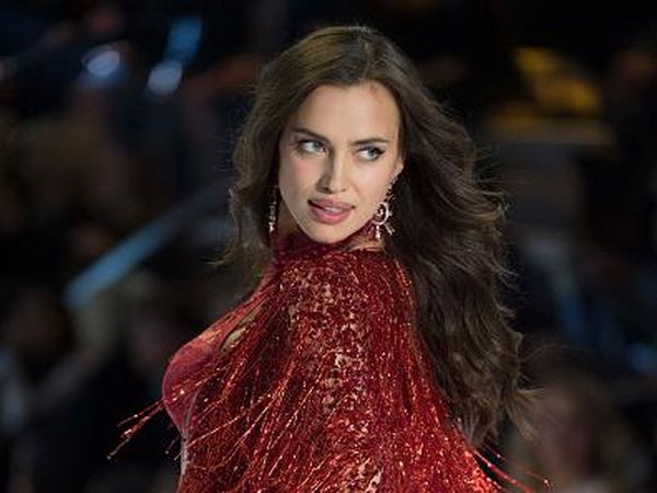 Foto: Para Model Hamil Pakai High Heels di Catwalk, Bikin Deg-degan