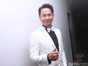 Tak Jalankan Puasa, Delon Jaga Toleransi Tak Jalankan Puasa, Delon Jaga Toleransi