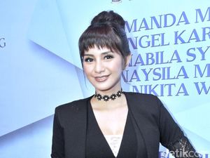 Kaki Mulus Kirana Larasati Kaki Mulus Kirana Larasati