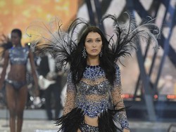 Bella Hadid Kalahkan Sang Kakak Jadi Model of The Year 2016