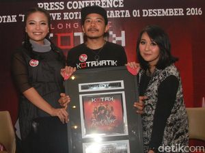 Album Rock N Love Kotak Raih 9 Platinum Album Rock N Love Kotak Raih 9 Platinum
