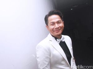 Delon Diceraikan Yeslin Wang karena Sering ke Kasino? Delon Diceraikan Yeslin Wang karena Sering ke Kasino?