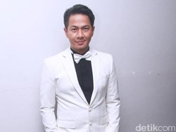 Ditawari Nyaleg, Delon Thamrin Mulai Tertarik Masuk Politik