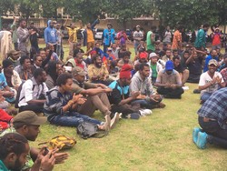 Terobos Barikade Polisi di HI, Ratusan Mahasiswa Papua Dibawa ke Polda