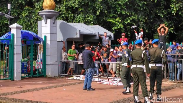 Penjualan Tiket di GBK Berbarengan dengan Tinjauan Presiden Jokowi
