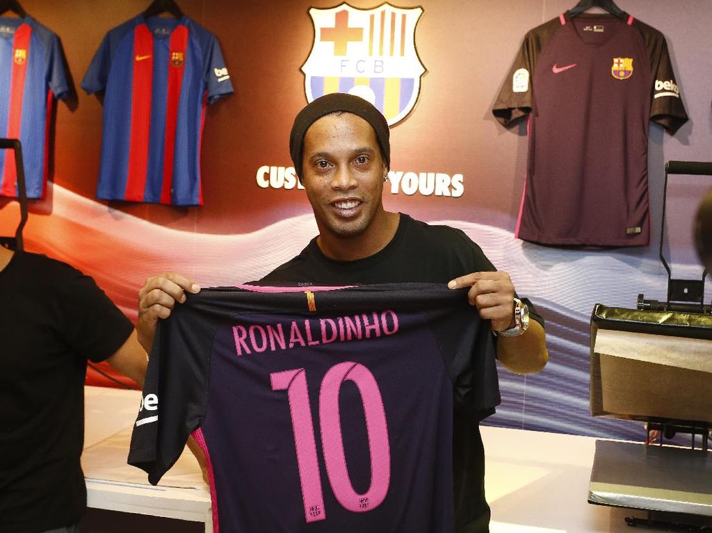 Ini Tujuan Rans Cilegon FC Gaet Ronaldinho