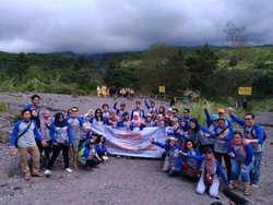 Menemukan Keluarga Baru di Acara Anniversary dTraveler