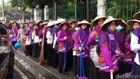 Peserta Aksi Damai Bersih-bersih Sampah