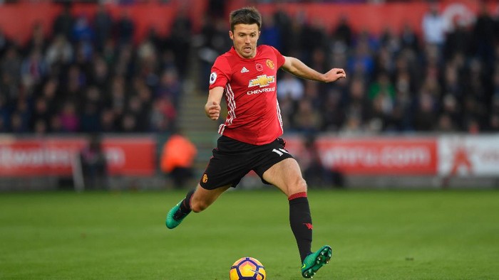 Carrick Mungkin Pensiun Jika Kontraknya Tak Diperpanjang