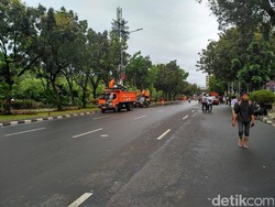 Massa Bubar, Jl Medan Merdeka Selatan Lancar dan Bersih dari Sampah