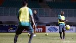 Skuat Garuda Jajal Lapangan Pakansari
