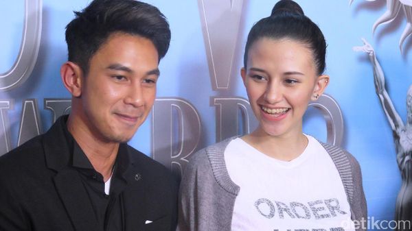 Kebahagiaan Fandy dan Dahlia Poland Jadi Orangtua