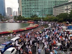 Bundaran HI Macet, Bus TransJakarta Putar Arah ke Senayan