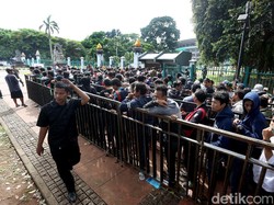 Menpora Minta Penjualan Tiket Final Dipermudah