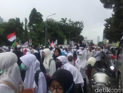 Penampakan Padatnya Massa Aksi 2 Desember di Tugu Tani