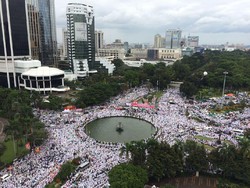 Penampakan Peserta Aksi 2 Desember Putihkan Patung Kuda hingga Thamrin