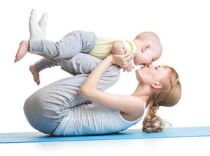 Deretan Ibu yang Sukses Buktikan Olahraga Bisa Dilakukan Sambil Asuh Anak