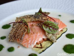 Norwegian Salmon dan Wagyu Cheek Jadi Sajian Natal Spesial di Akira Back