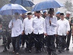 Saat-saat Jelang Jokowi-JK Salat Jumat di Monas dan Baju Loreng Paspampres