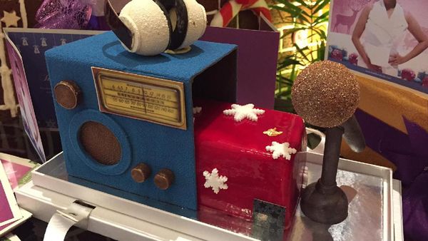 Meriahkan Natal, Hotel Berbintang Ini Luncurkan Signature Christmas Log Cake Spesial Indy Barends
