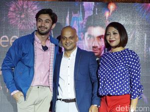 Gandeng Reza Rahadian, Almond Tree Adakan Rezas Magic Gift di Bulan Desember