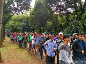Penjualan Tiket di GBK Berbarengan dengan Tinjauan Presiden Jokowi