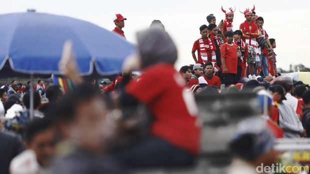  Merahnya Pakansari: Tanda Nadi Sepakbola Indonesia Berdenyut Lagi
