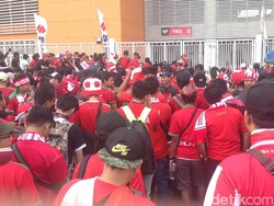 Stadion Pakansari Mulai Memerah