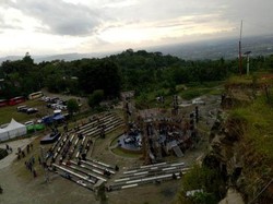 Ekspresikan Dirimu Saat Liburan ke Tebing Breksi