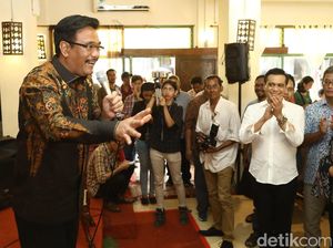 Djarot Silahturahmi Dengan Keluarga Eyang Djoyodigdo