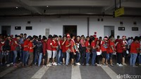 Seluruh suporter Indonesia itu datang menggunakan atribut timnas.