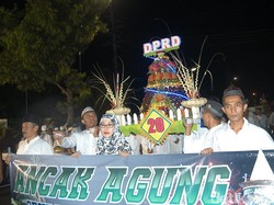 Tradisi Ancak Agung yang Identik dengan Maulid Nabi di Situbondo