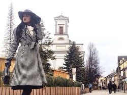 Foto: Penampilan Stylish Intan Aletrino Selama Miss Supranational 2016